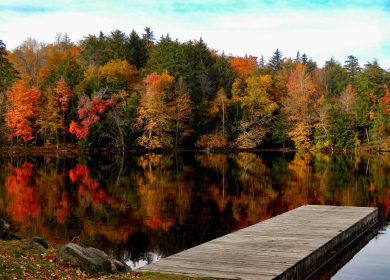 Fall Foliage &amp; Festive Stops on the Lake